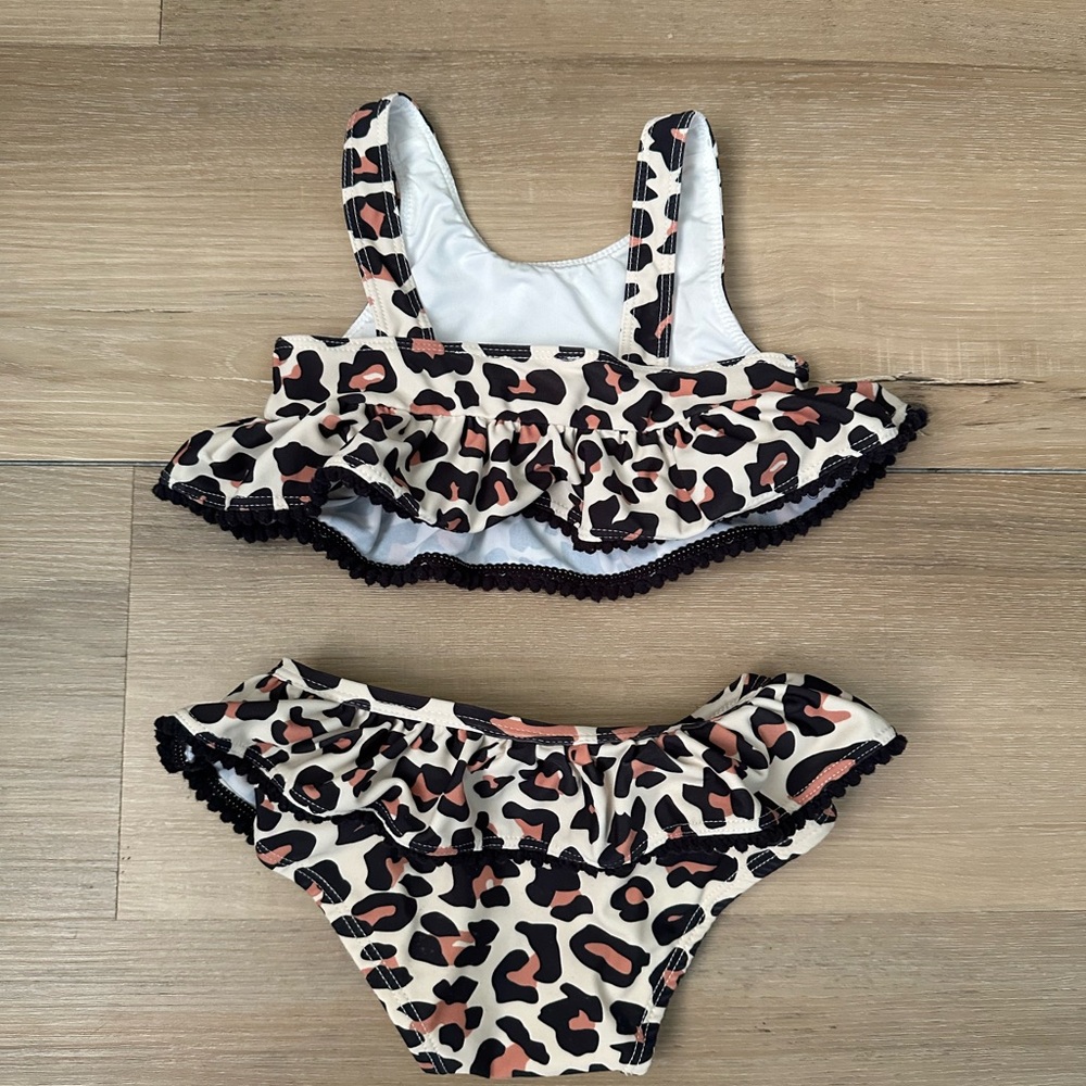 Leopard Print Ruffle Bikini Set Like New - Picture 2 of 5